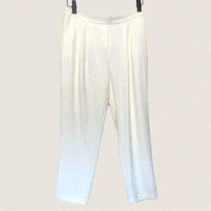 RDI lightweight ivory, wide leg trousers w two pockets & faux zipper